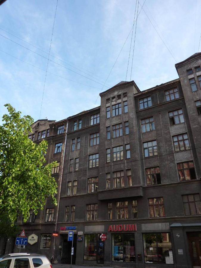 Sunny 1 Bedroom Apartment In Centre Of Riga Extérieur photo